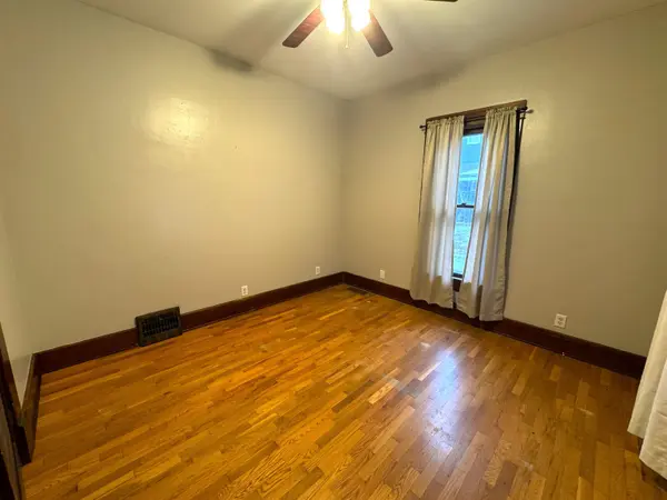 714 N Olive St, Abilene, KS 67410