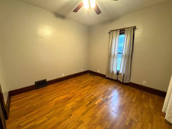 714 N Olive St, Abilene, KS 67410
