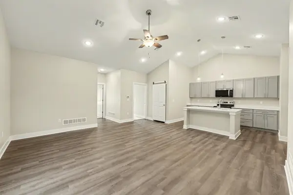 2723 Amelia Ln., Salina, KS 67401