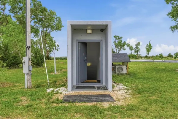 551 Daisy Rd, Carlton, KS 67448