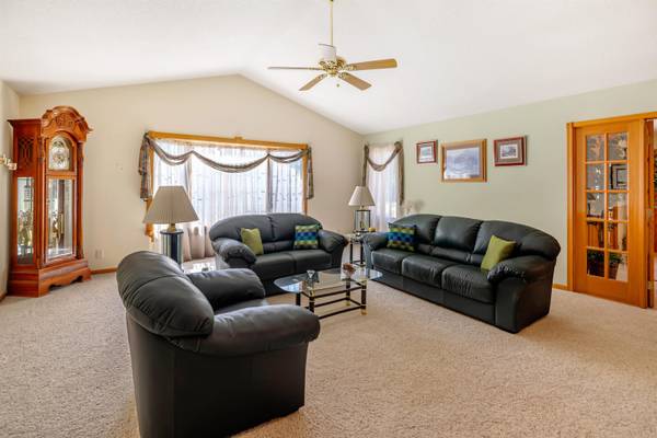 19447 SW Meadowlark Rd, Rose Hill, KS 67133-8527