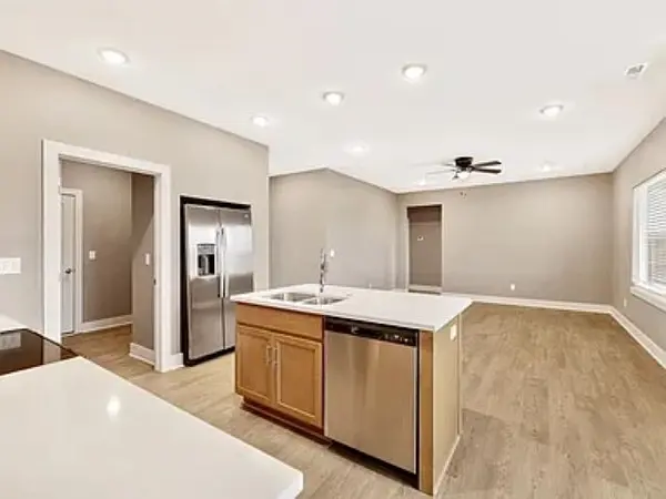 691/695/699 1013 W Long Path, Goddard, KS 67052