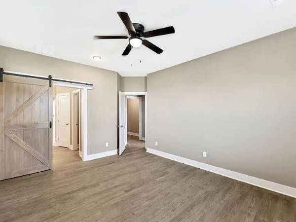 695 W Long Path Ct, Goddard, KS 67052