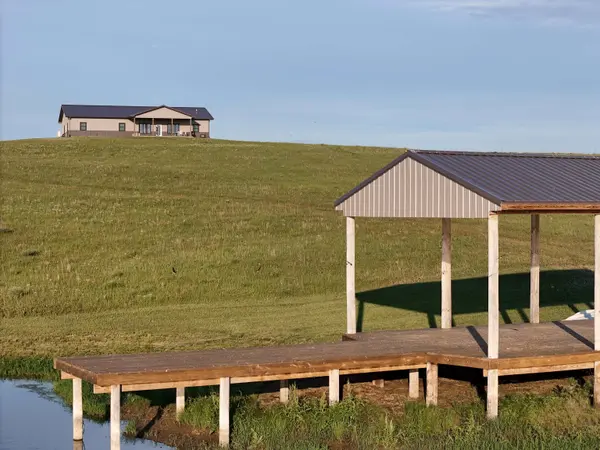 292 14th Rd, Clay Center, KS 67432