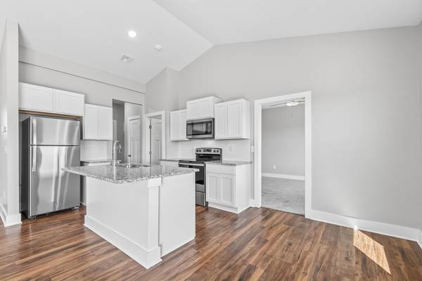 320 N Deer Run Ct, El Dorado, KS 67042