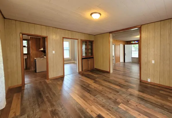 720 N Elm, Eureka, KS 67045