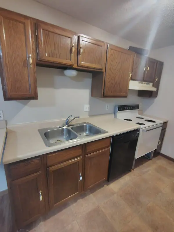 6725 W SHADE LN # 403, Wichita, KS 67212
