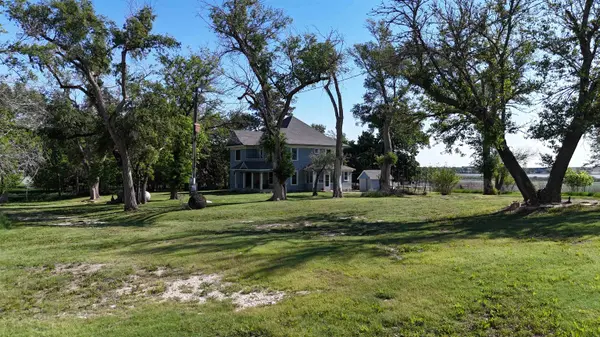 291 10 Rd, Jamestown, KS 66948