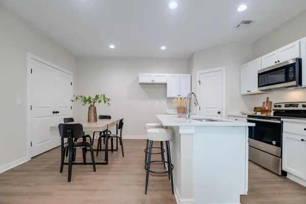 2925 S Maize CT, Wichita, KS 67215