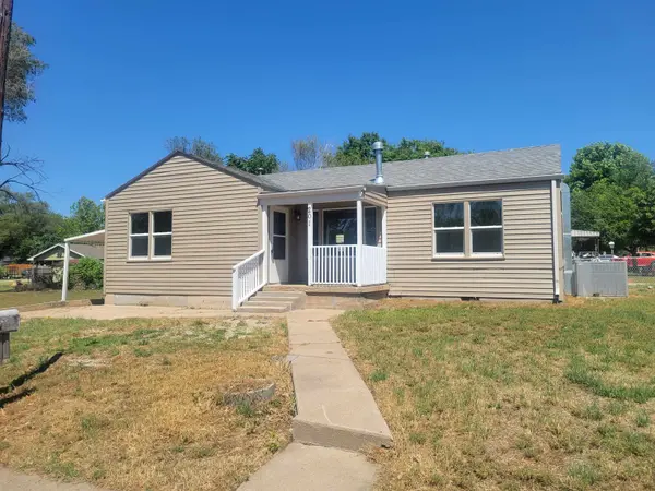 201 N Cherry, Wellington, KS 67152