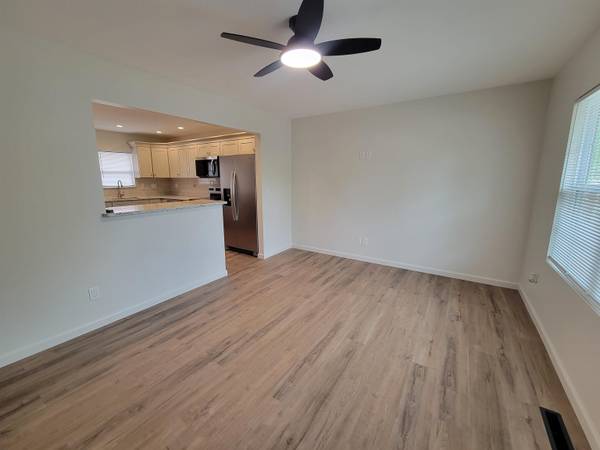 914 N Blaine, Wellington, KS 67152