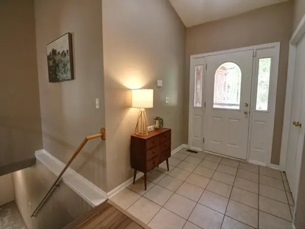 10 Kansas Ct, Newton, KS 67114