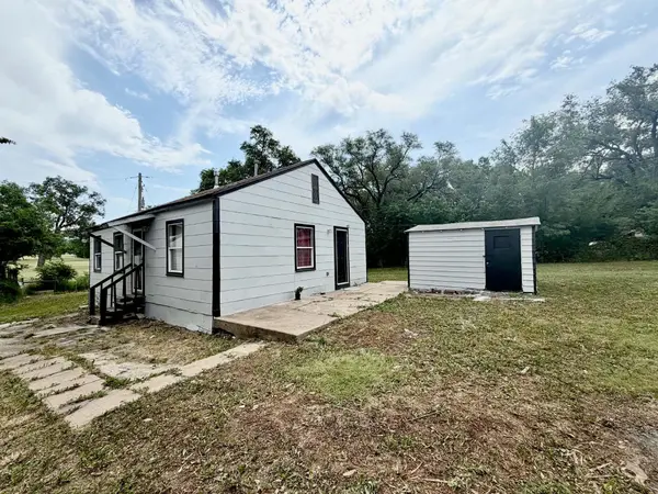 2966 S Davidson St, Wichita, KS 67210