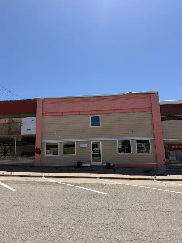 13 W Main, Herington, KS 67449