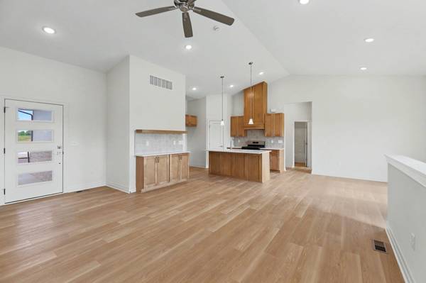 946 N Main, Goddard, KS 67052