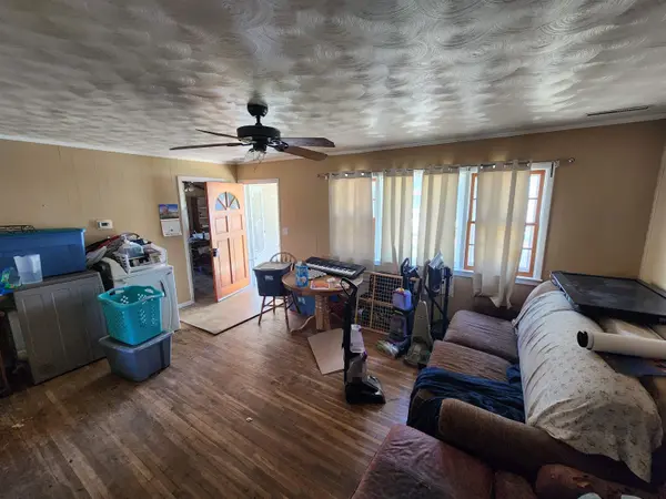223 N Sedgwick, Burrton, KS 67020