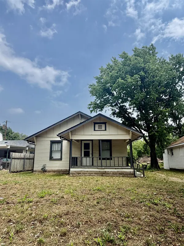 1126 N 1st, Arkansas City, KS 67005