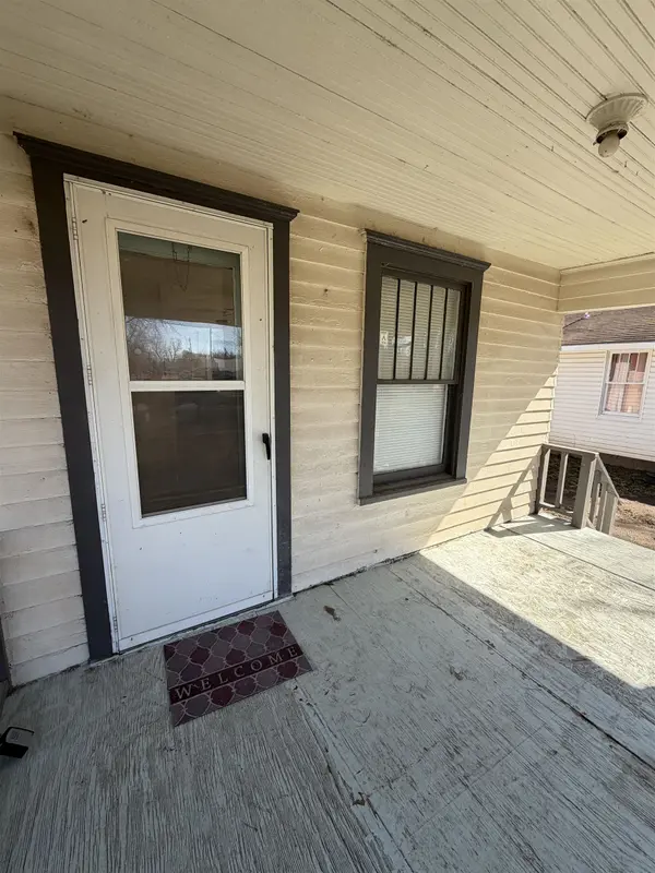 1126 N 1st, Arkansas City, KS 67005