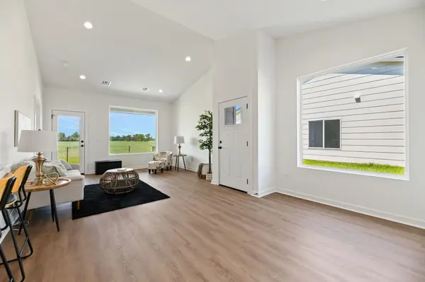 11440 W 35th Cir, Wichita, KS 67215