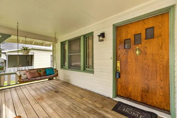 135 S Volutsia Avenue, Wichita, KS 67211
