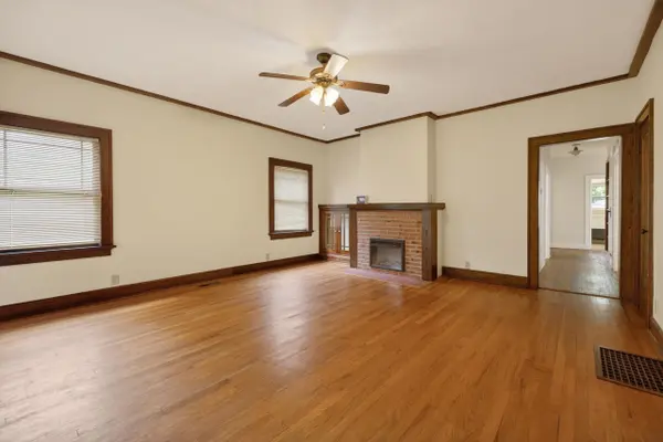 135 S Volutsia Avenue, Wichita, KS 67211