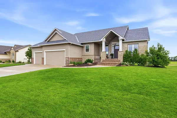 1101 E Park Glen St, Clearwater, KS 67026