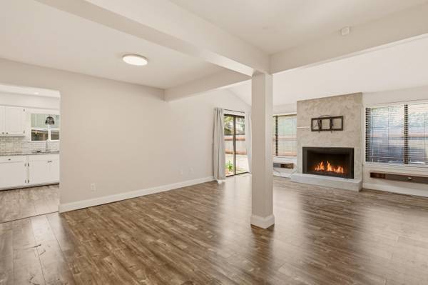8201 E Harry St Apt 1001, Wichita, KS 67207