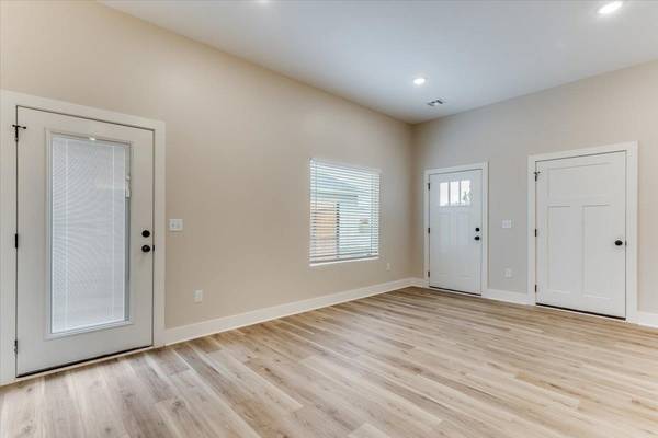 17018 W Lawson St, Wichita, KS 67052