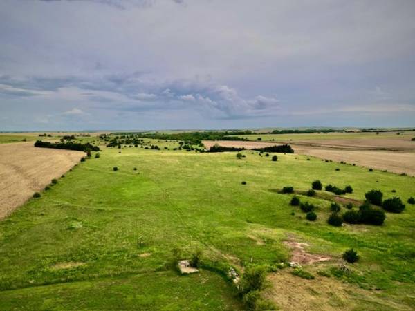 00000 E Iron Dr., Lincoln, KS 67455