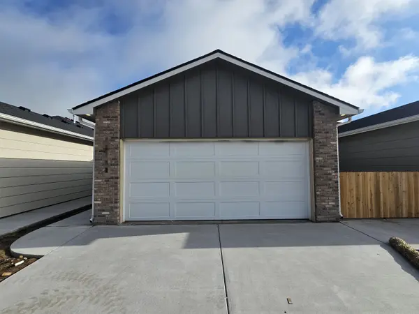 12574 W Northstar St, Maize, KS 67223