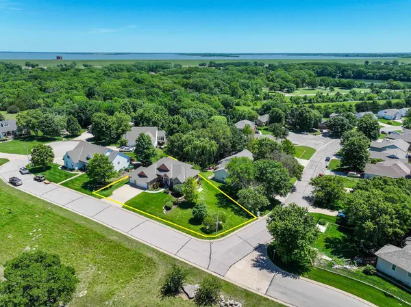 1910 N Jason Dr, El Dorado, KS 67042
