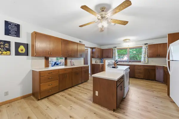 33 Regal Crescent, North Newton, KS 67117