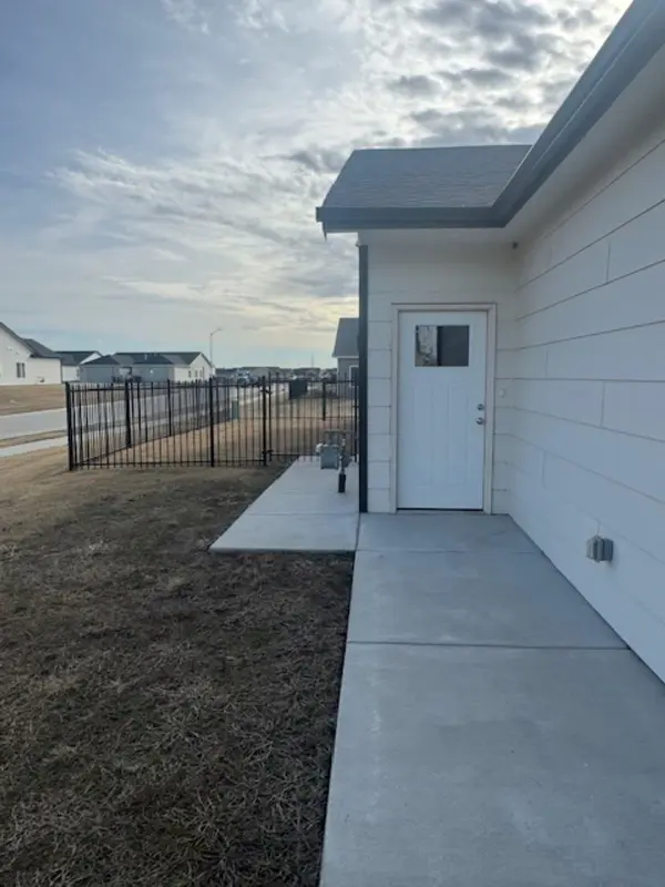 5196 N Honeylocust, Wichita, KS 67226