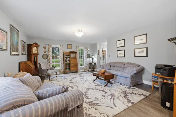 19 Fleetwood, Winfield, KS 67156