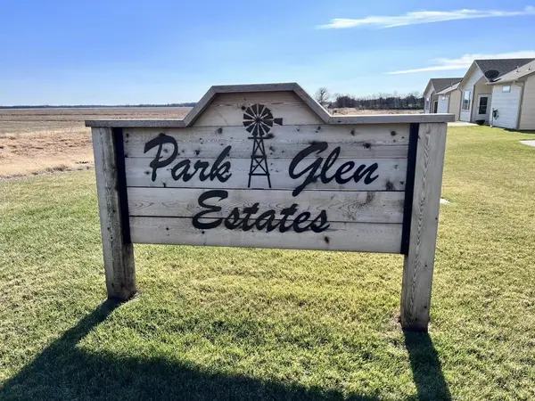 1208 E PARK GLEN STREET, Clearwater, KS 67026