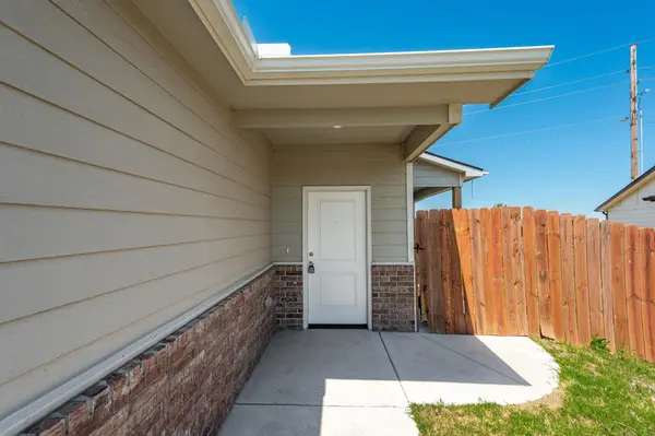 5794 E Bristol Circle, Wichita, KS 67220