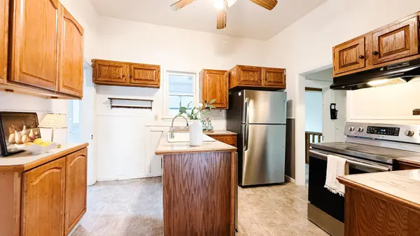 407 S Pine St, Pratt, KS 67124