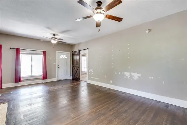 513 S 1st Ave, Mulvane, KS 67110