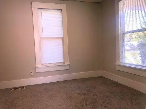 1933 S Palisade Ave., Wichita, KS 67213