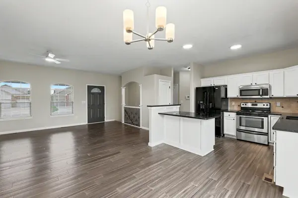 2637 E Mason Ridge, Derby, KS 67037