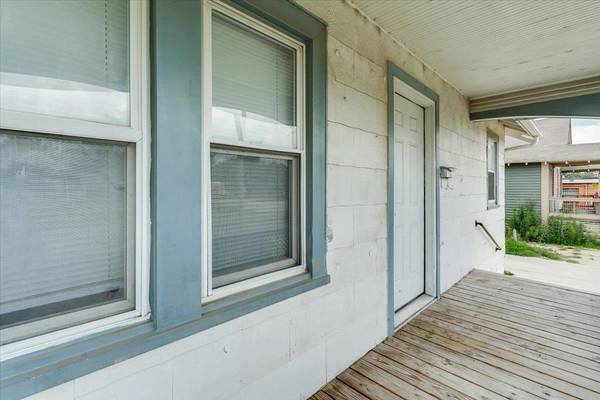2043 S Broadway Ave, Wichita, KS 67211