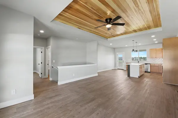 1133 W Trek Cir, Goddard, KS 67052