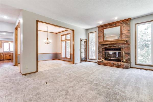2366 N Vinegate Ct, Wichita, KS 67226