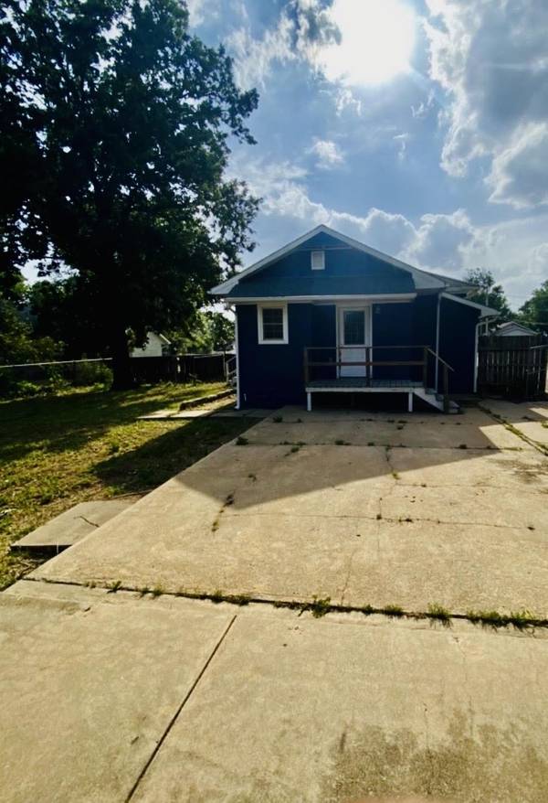 709 N A, Wellington, KS 67152