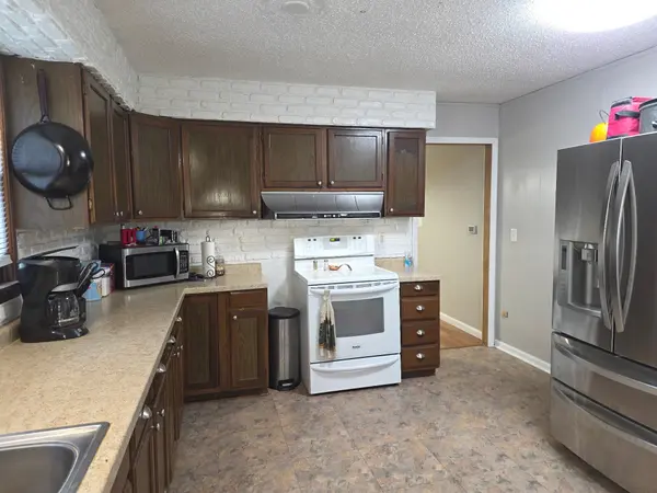 11030 S Anthony Ln, Mulvane, KS 67110