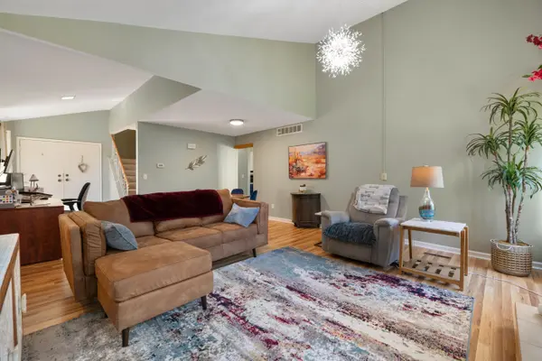 8419 E Harry St, Wichita, KS 67207