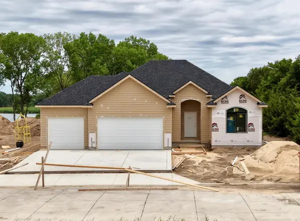 2681 Evening Bay Dr, Salina, KS 67401