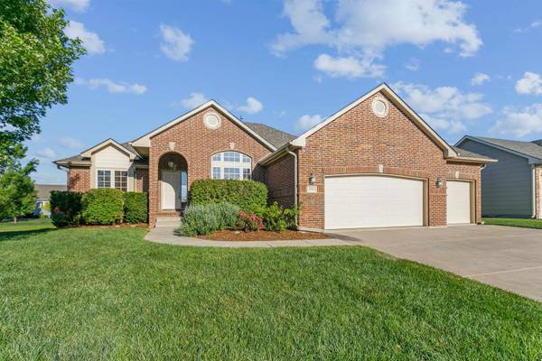 2006 S Horseback St, Wichita, KS 67230