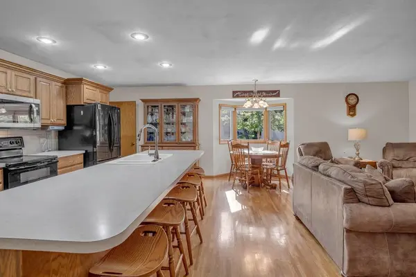 502 West, Halstead, KS 67056