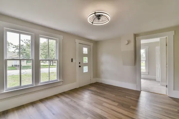 221 E 2nd, Halstead, KS 67056